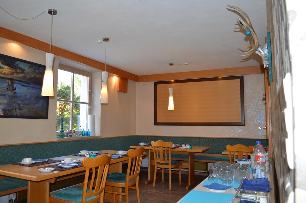 Hotel Garni Und Apartments Zur Krone Hilpoltstein Ngoại thất bức ảnh